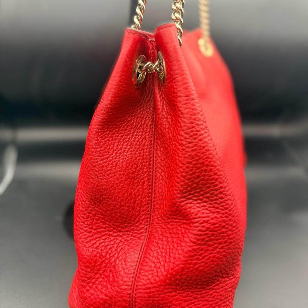 AUTHENTIC Gucci Soho Medium Chain Shoulder Bag - Red Pebbled Leather - Picture 14 of 16